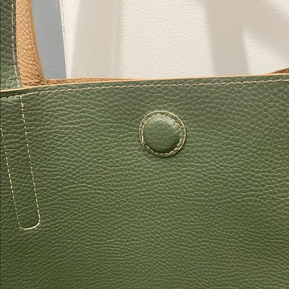 Reversible magnetic closure Tote Bag - Picture 5 of 12